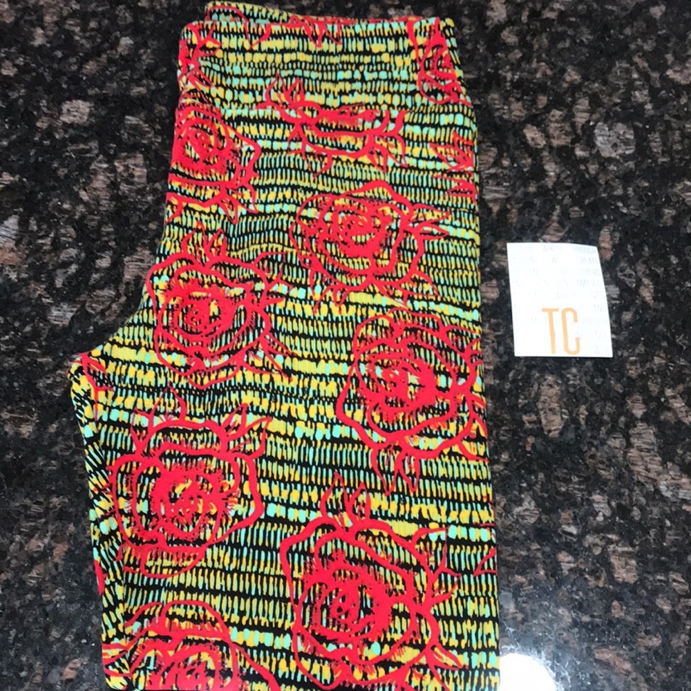 Tall & Curvy LuLaRoe Leggings